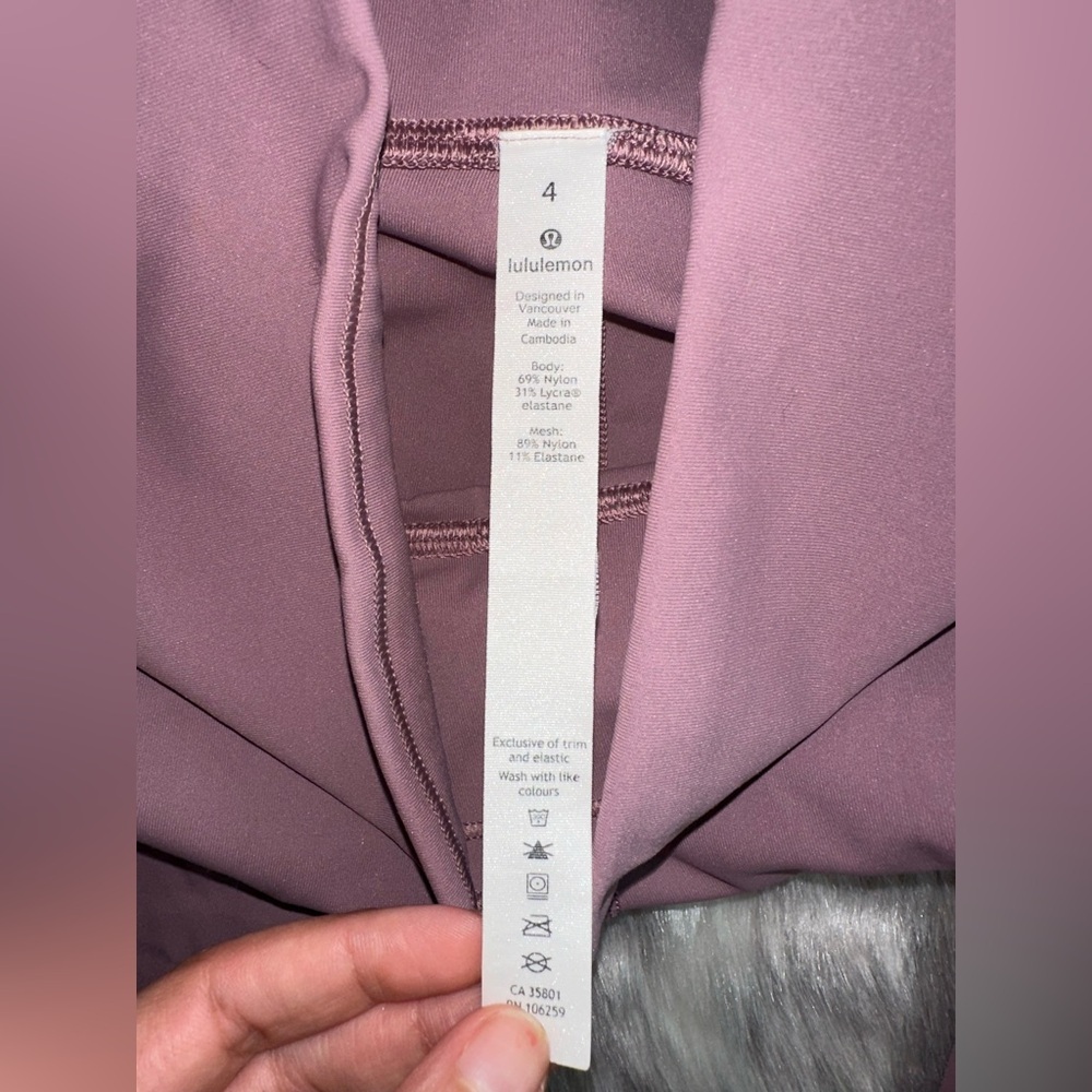 NWOT Lululemon Train Times Pant 25" Figue Size 4 - Picture 5 of 7